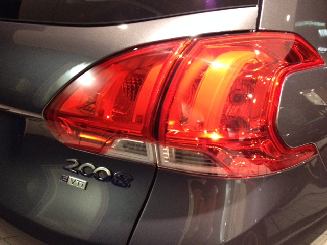 やってきました