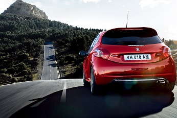 期間限定の208GTi！
