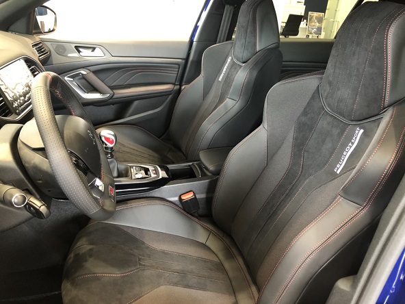 308GTi展示致しました☆彡