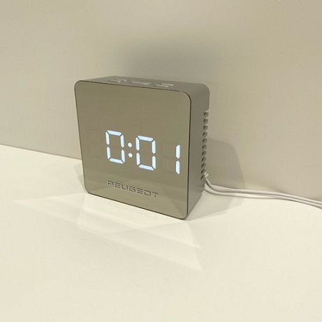 プジョーオリジナルインテリアミラークロック⏰