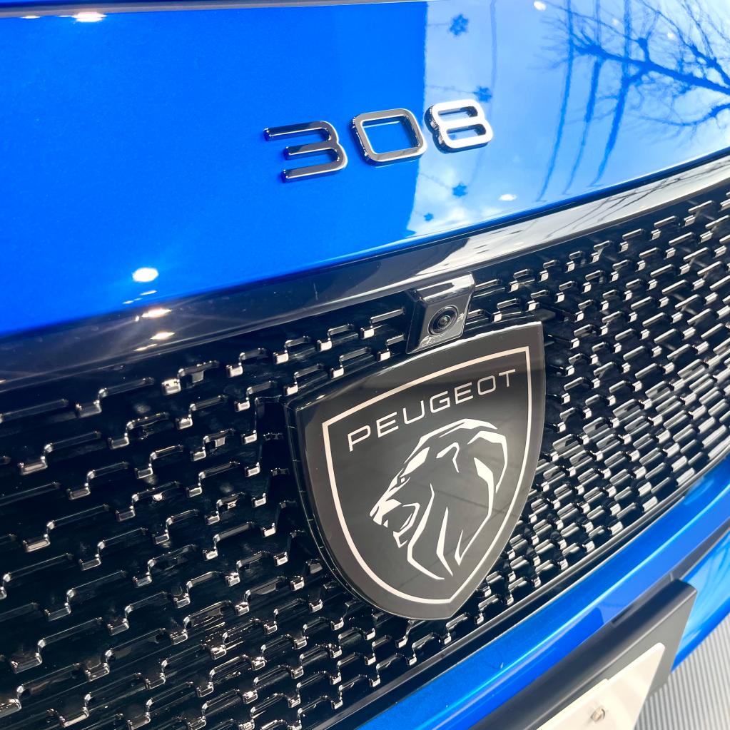 展示車【NEW308GT HYBRID】のご紹介🚗