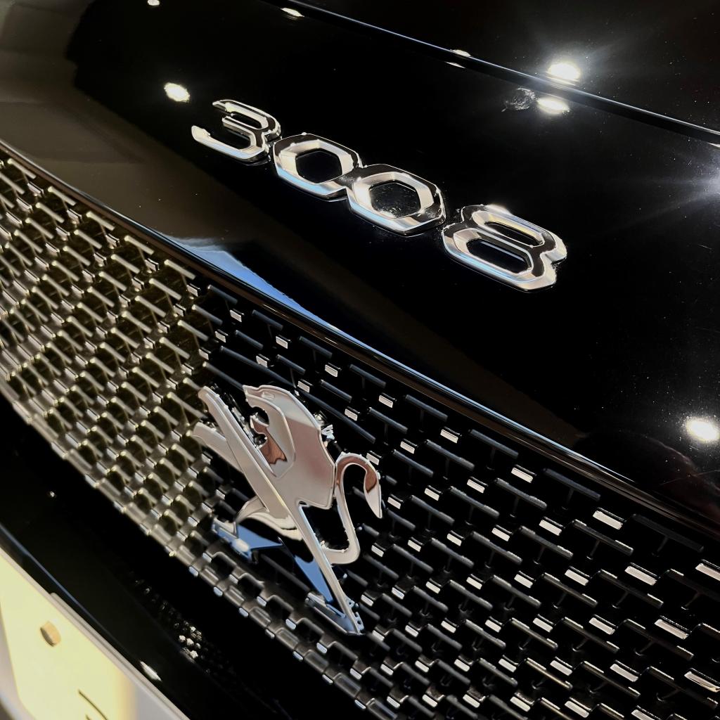 展示車【3008GT】のご紹介🚗