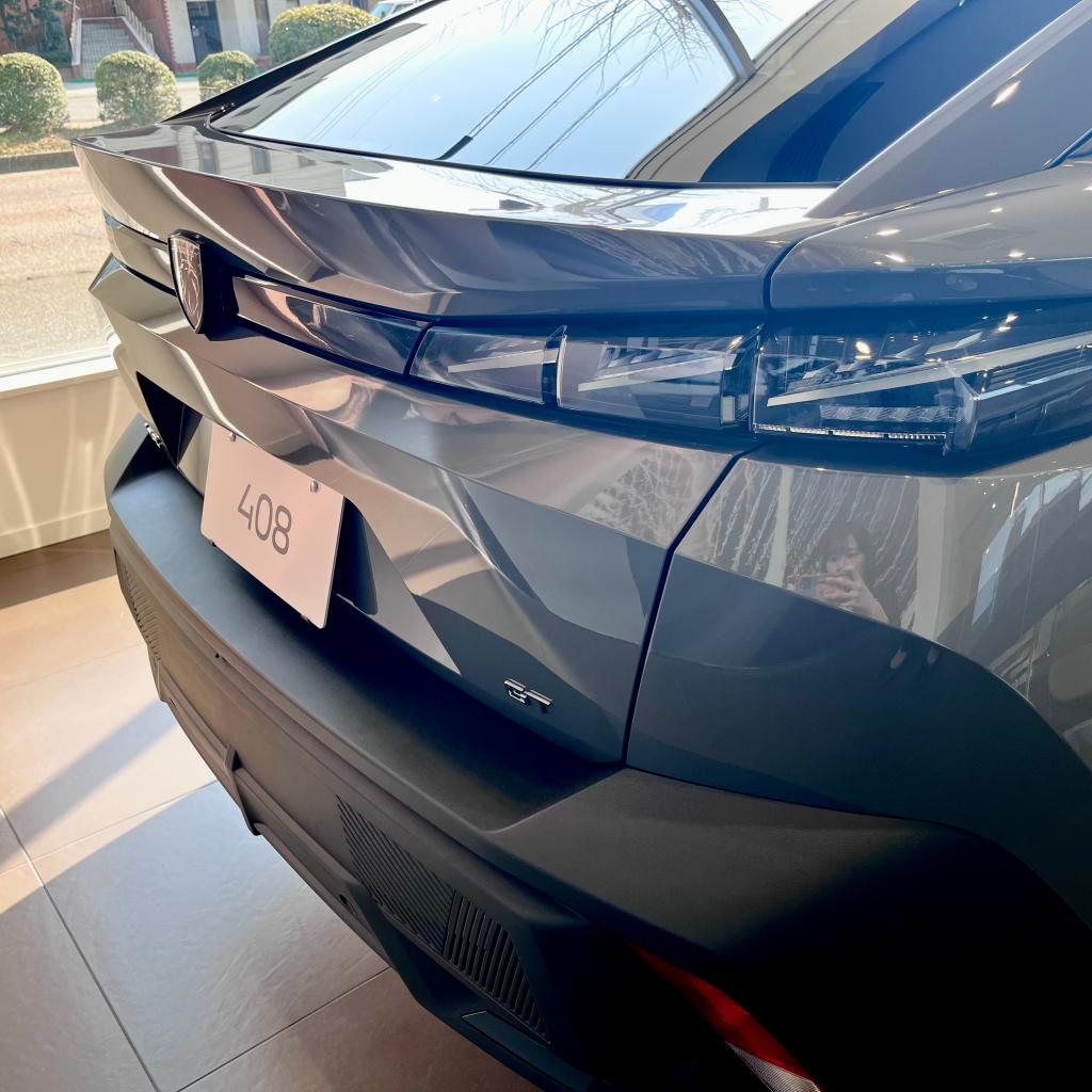 408特別仕様車展示中です🚗✨