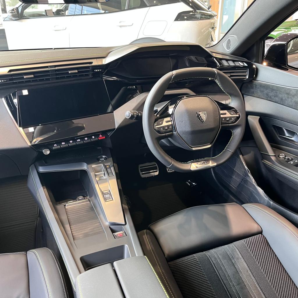 408特別仕様車展示中です🚗✨