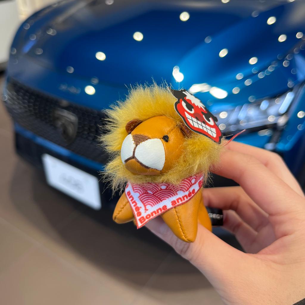新しい年を　プジョーとともに