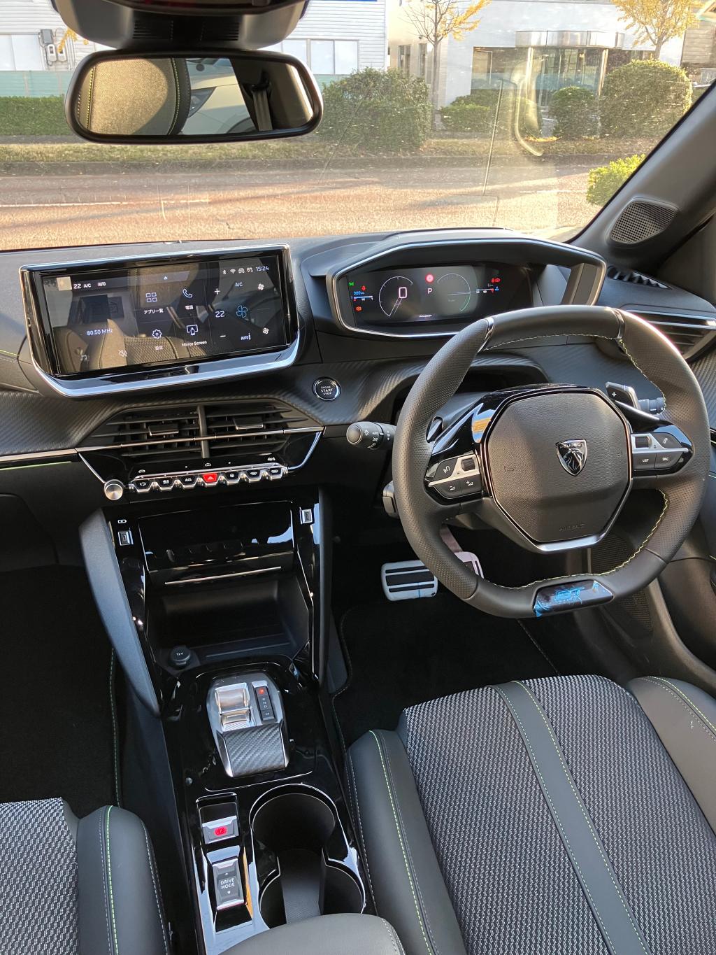 208HYBRIDデビュー✨