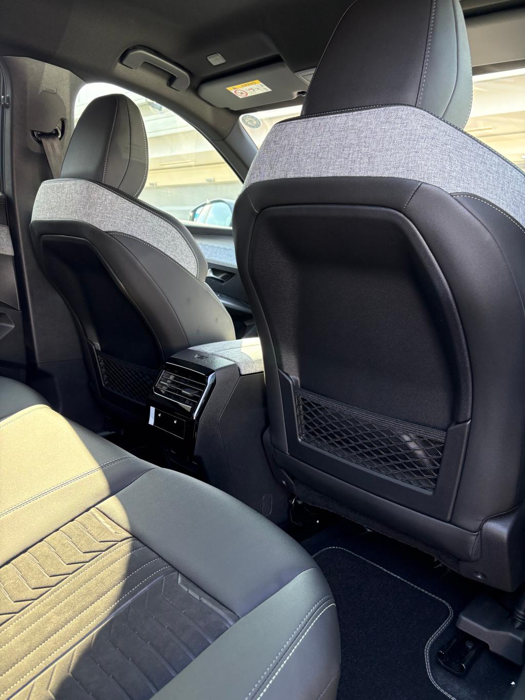 NEW E3008 デビュー💫試乗車あります😼