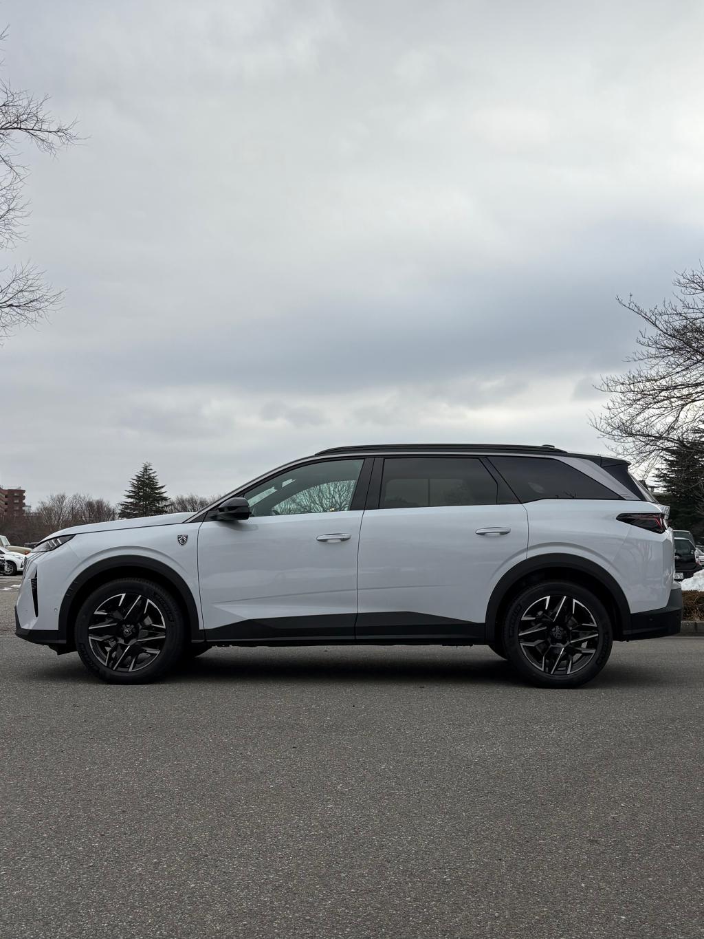 ⭐️NEW 5008 デビュー⭐️試乗車ご用意してます！