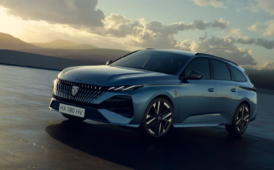 308 SW GT HYBRID発売✳️